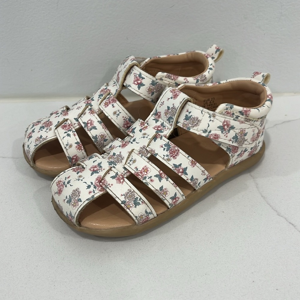 H&M Sandals - Picture 4 of 7
